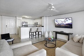 Dharma Home Suites Coral Gables at Gables Grand Plaza