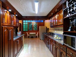 Amaguaña Luxury Country House