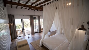 Lov Faralya (+16 Adults Only)