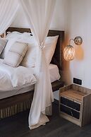 Lov Faralya (+16 Adults Only)