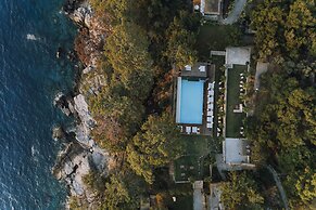 Lov Faralya (+16 Adults Only)