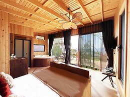 Lov Faralya (+16 Adults Only)