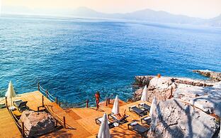 Lov Faralya (+16 Adults Only)