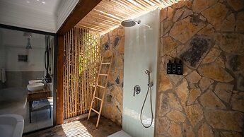 Lov Faralya (+16 Adults Only)