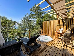 Lov Faralya (+16 Adults Only)