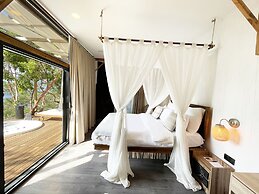 Lov Faralya (+16 Adults Only)