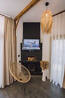 Lov Faralya (+16 Adults Only)