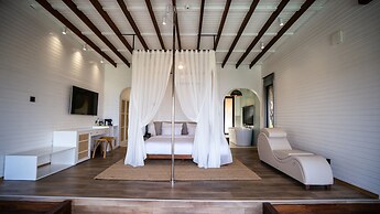 Lov Faralya (+16 Adults Only)