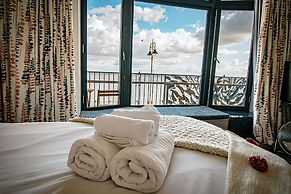 Beachcliff Hotel and Apartments