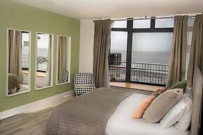 Beachcliff Hotel and Apartments
