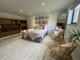 Beachcliff Hotel and Apartments