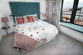 Beachcliff Hotel and Apartments