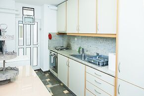 Chic Charming Central Athens Apt.