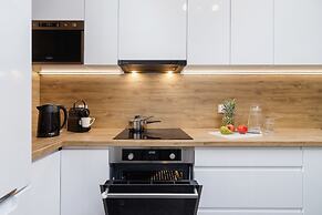 Tauron Arena Apartments by Renters