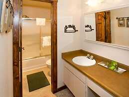 St. Anton Courtyard View 2-bedroom Condos w/ Pool & Jacuzzi