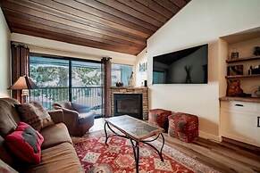 St. Anton Courtyard View 2-bedroom Condos w/ Pool & Jacuzzi