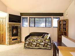 St. Anton Courtyard View 2-bedroom Condos w/ Pool & Jacuzzi