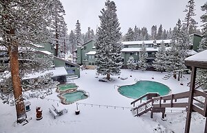 St. Anton Courtyard View 2-bedroom Condos w/ Pool & Jacuzzi