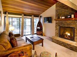 St. Anton Courtyard View 2-bedroom Condos w/ Pool & Jacuzzi