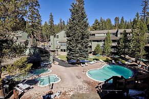 St. Anton Courtyard View 2-bedroom Condos w/ Pool & Jacuzzi