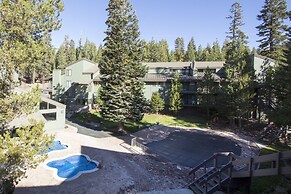 St. Anton Courtyard View 2-bedroom Condos w/ Pool & Jacuzzi