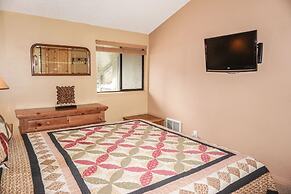 St. Anton Courtyard View 2-bedroom Condos w/ Pool & Jacuzzi