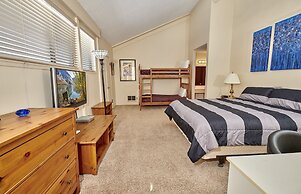 St. Anton Wooded View 2-bedroom Condos w/ Ski Lockers