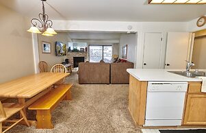 St. Anton Wooded View 2-bedroom Condos w/ Ski Lockers