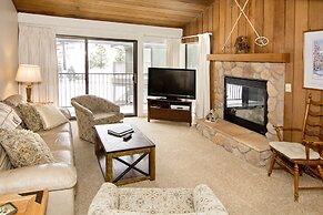 St. Anton Wooded View 2-bedroom Condos w/ Ski Lockers