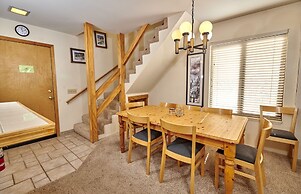 St. Anton Wooded View 2-bedroom Condos w/ Ski Lockers