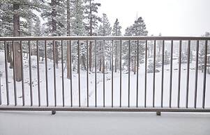 St. Anton Wooded View 2-bedroom Condos w/ Ski Lockers