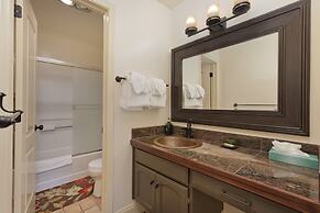 St. Anton Wooded View 2-bedroom Condos w/ Ski Lockers