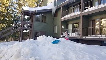 St. Anton Wooded View 2-bedroom Condos w/ Ski Lockers