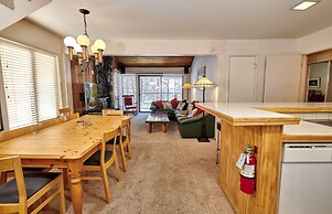 St. Anton Wooded View 2-bedroom Condos w/ Ski Lockers