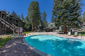 St. Anton Wooded View 2-bedroom Condos w/ Ski Lockers