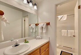 St. Anton Wooded View 2-bedroom Condos w/ Ski Lockers