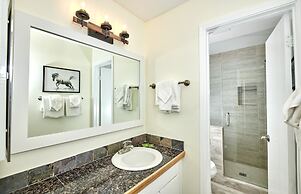 St. Anton Courtyard View 1-bedroom Condos w/ Dry Sauna