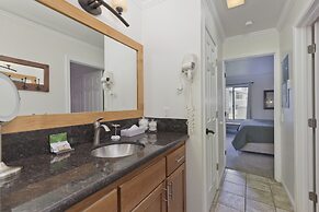 St. Anton Courtyard View 1-bedroom Condos w/ Dry Sauna