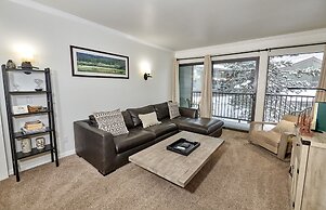 St. Anton Courtyard View 1-bedroom Condos w/ Dry Sauna