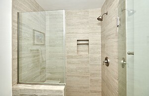 St. Anton Courtyard View 1-bedroom Condos w/ Dry Sauna