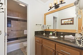 St. Anton Courtyard View 1-bedroom Condos w/ Dry Sauna