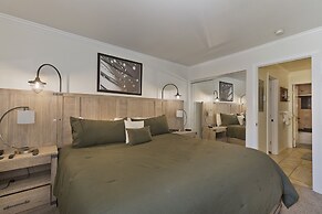 St. Anton Courtyard View 1-bedroom Condos w/ Dry Sauna