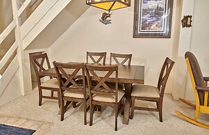 St. Anton Courtyard View 2-bedroom Condos w/ two Oversized Jacuzzi Spa