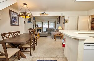 St. Anton Courtyard View 2-bedroom Condos w/ two Oversized Jacuzzi Spa