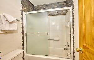 St. Anton Wooded View 1-bedroom Condos w/ Complimentary Hot Drinks