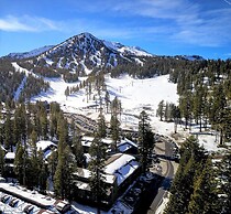 St. Anton Wooded View 1-bedroom Condos w/ Complimentary Hot Drinks