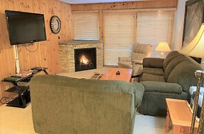 St. Anton Wooded View 1-bedroom Condos w/ Complimentary Hot Drinks