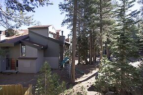 St. Anton Wooded View 1-bedroom Condos w/ Complimentary Hot Drinks