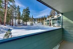 St. Anton Wooded View 1-bedroom Condos w/ Complimentary Hot Drinks