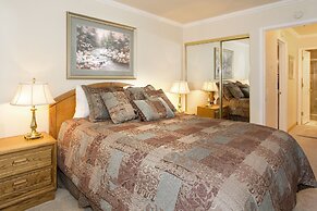 St. Anton Wooded View 1-bedroom Condos w/ Complimentary Hot Drinks